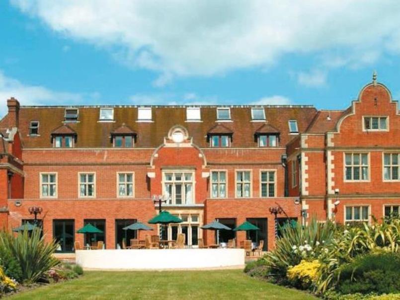 Savill Court Hotel Windsor Extérieur photo
