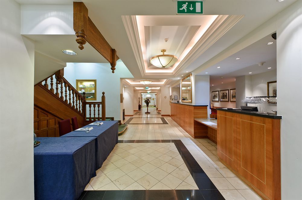 Savill Court Hotel Windsor Extérieur photo